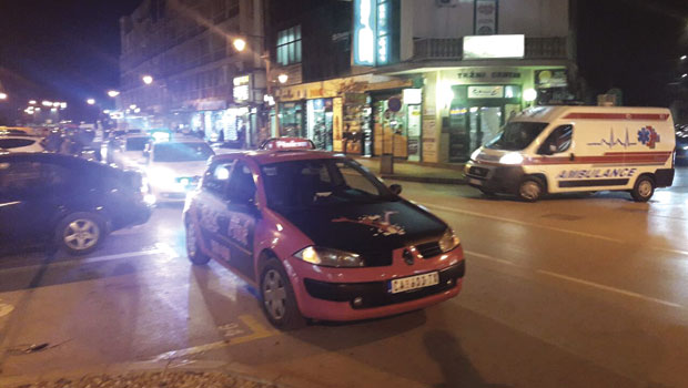 ОКРШАЈ У ЦЕНТРУ ЧАЧКА: Избодени младић стабилно